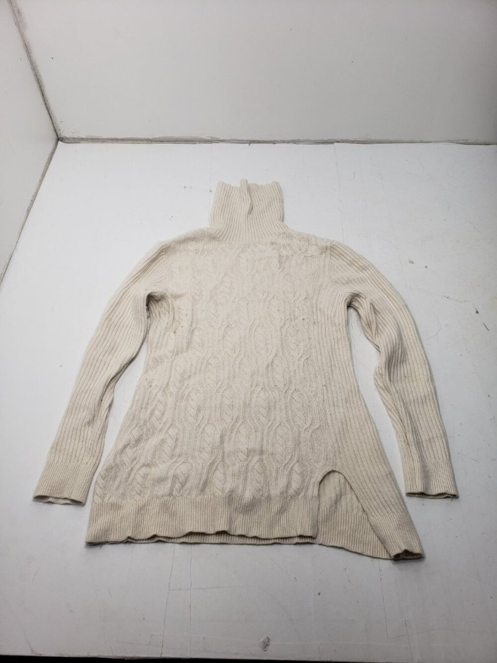 Pendleton Long Sleeve Turtleneck Size XL Ivory Cream Color RN 29685 Pre Owned